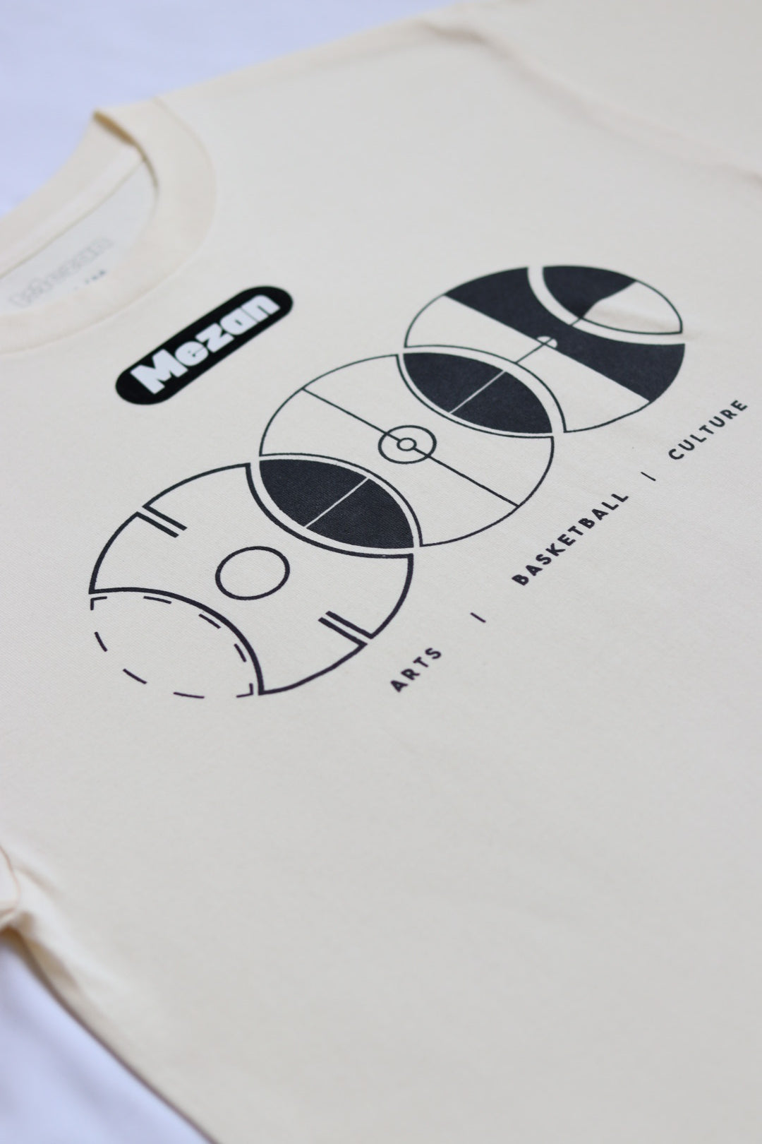 HIP HOP HOOPS. T-shirt unisex crème