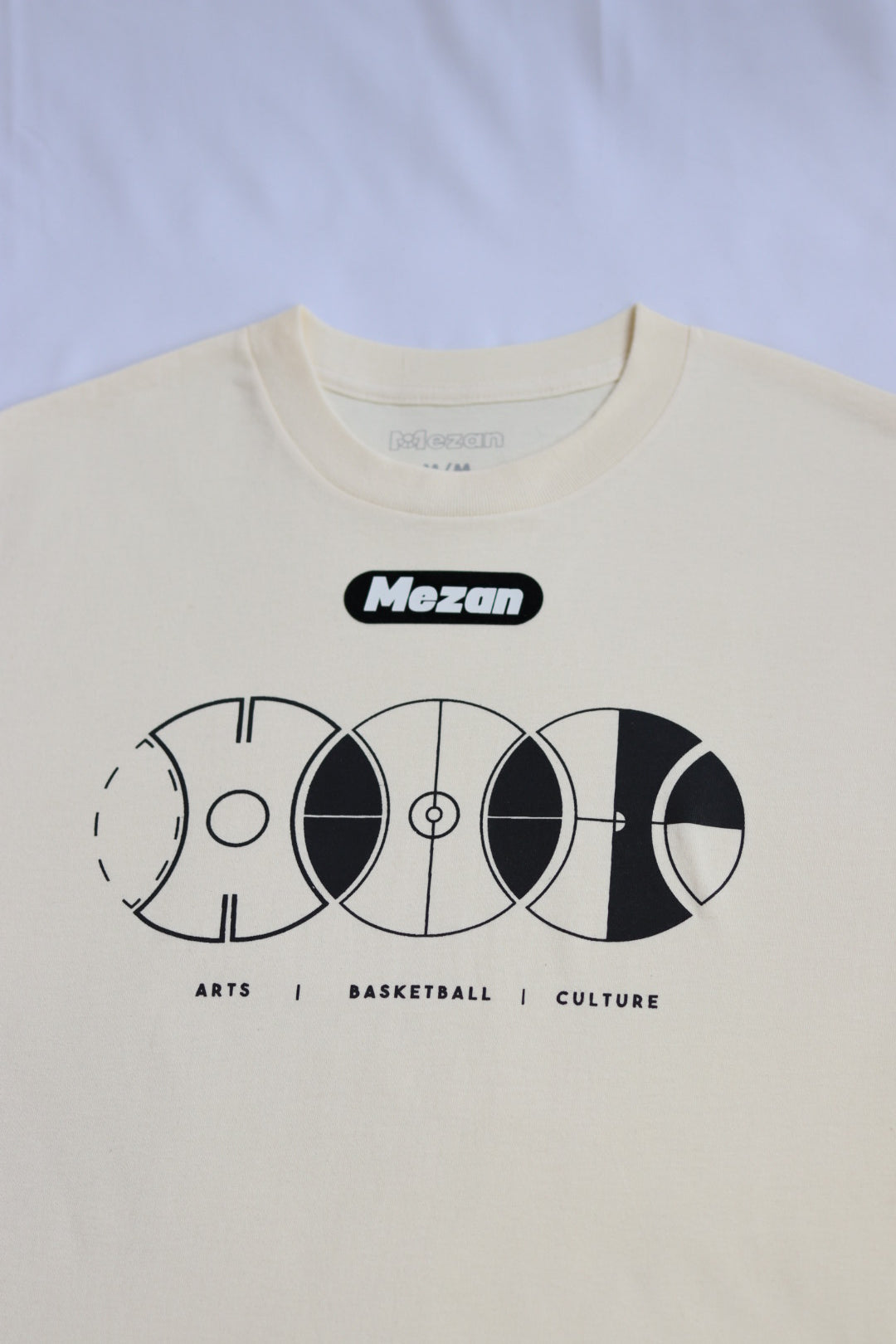 HIP HOP HOOPS. T-shirt unisex crème
